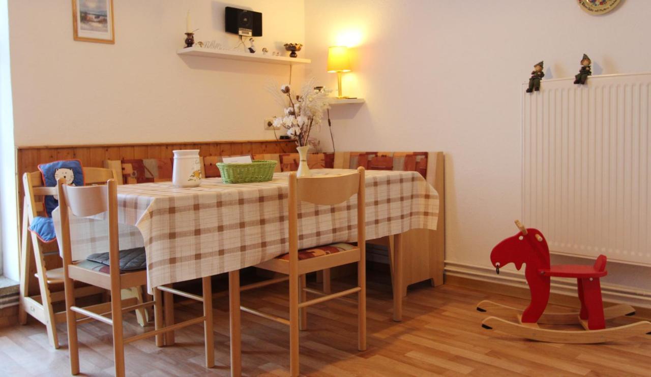 Ferienwohnung Familienwohnung Kröpelin Екстериор снимка